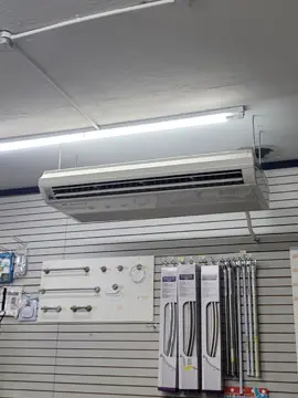 instalacion  de aire acondicionado mitsubishi en tienda